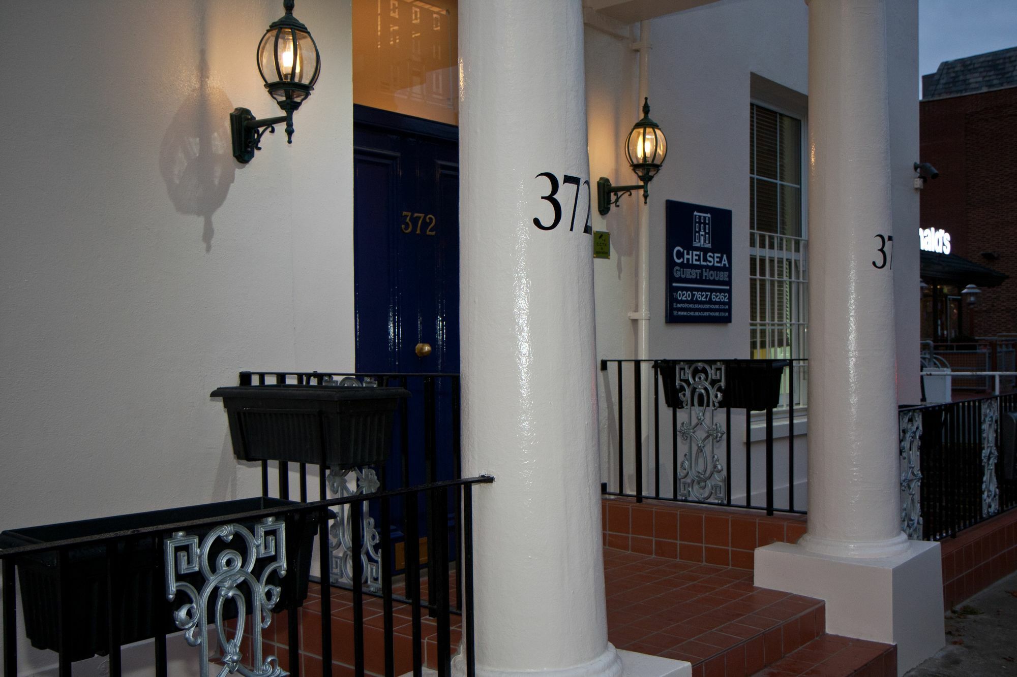 Chelsea Guest House London Exterior photo